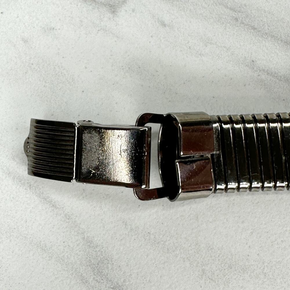 Black Gunmetal Coil Choker Necklace ✨ - Picture 8 of 10
